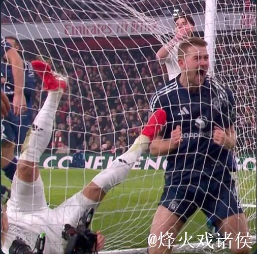 曼联后防频频失守,连续9场英超失球 曼联后防频频失守,连续9场英超失球